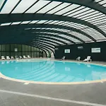 Lou Broustaricq 4* 桑吉内