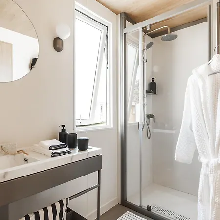 Lou Broustaricq 상기네