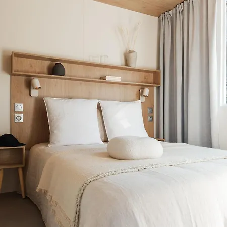 캠프장 Lou Broustaricq 4*